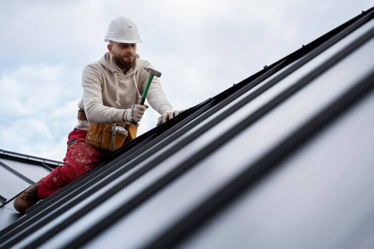 10 práticas para prolongar a vida útil do telhado | Max Telhados